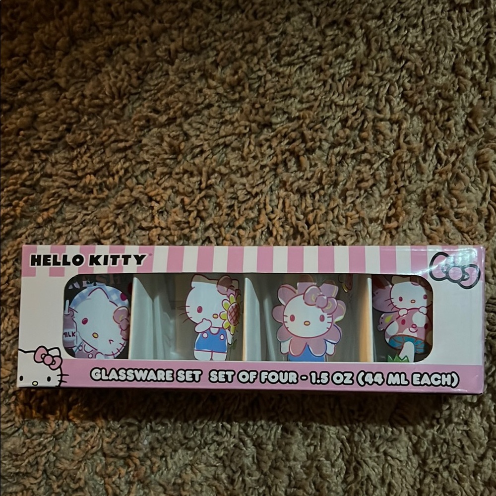 Hello Kitty Glassware Set - Pink and White